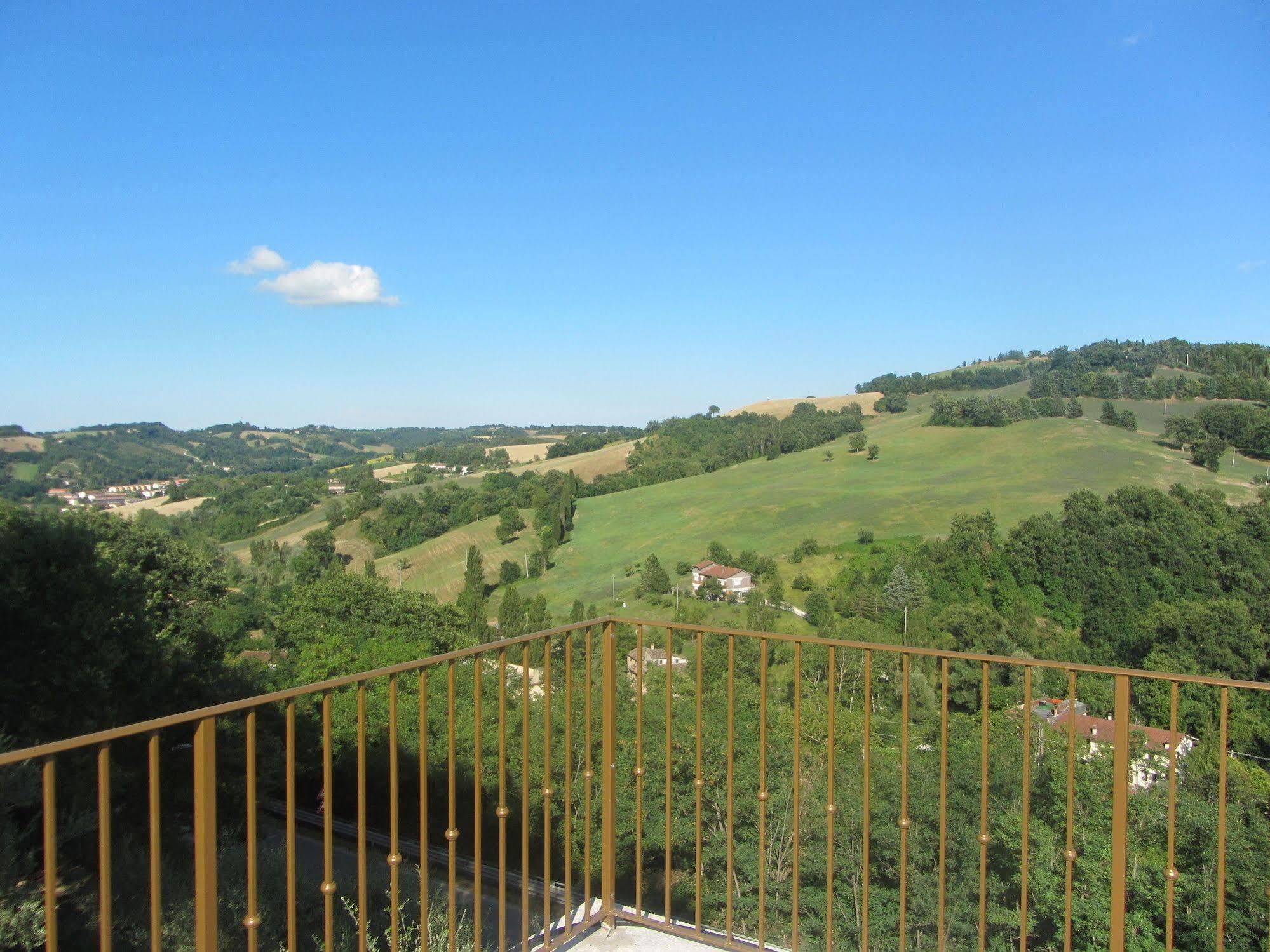 Hotel La Meridiana Urbino Exteriér fotografie